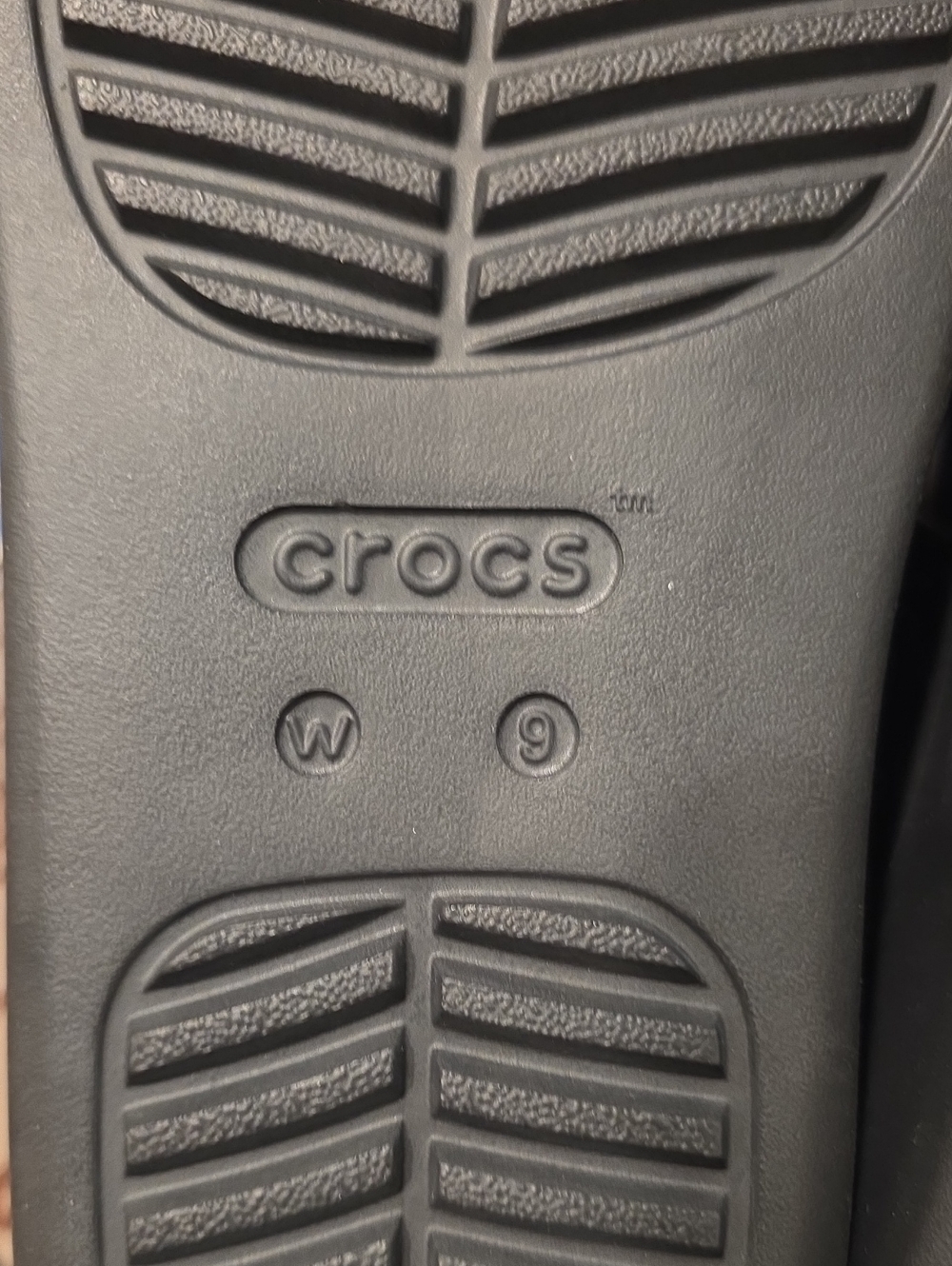 CROCS Black Women's Platform Loop Toe Slide Sandals Size 9 - Picture 4 of 7